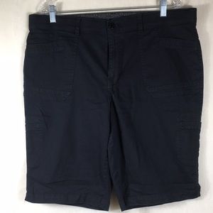 GLORIA VANDERBILT Cargo  Women’s Shorts Size 16W